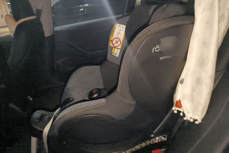 Used Tesla Model 3 2021 Standard Range Rear-Wheel Drive Upgraded Version 3D6 Left Rear Seat