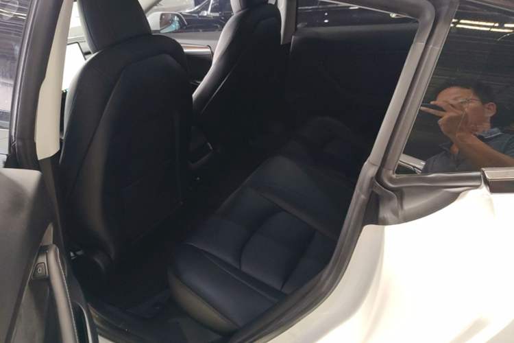 Used Tesla Model 3 2021 Standard Range Rear-Drive Upgraded Version Left Rear Seat