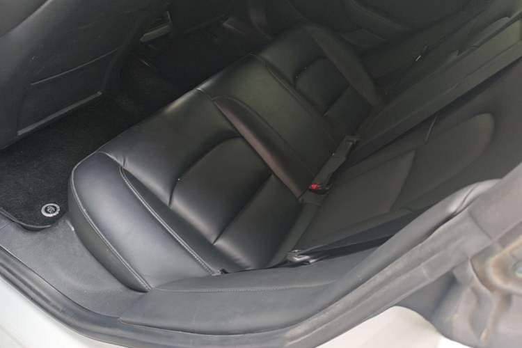 Used Tesla Model 3 2021 Standard Range Rear-Drive Upgraded Version Left Rear Seat