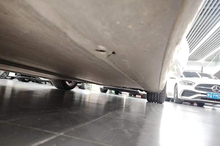 Used Tesla Model 3 2021 Performance High-Performance All-Wheel-Drive Version Left Side Sill