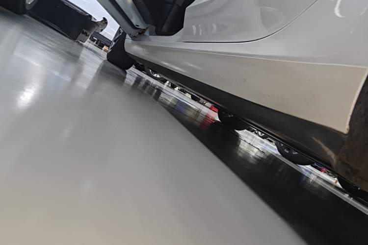 Used Tesla Model 3 2021 Standard Range Rear-Wheel Drive Upgraded Version 3D6 Left Side Sill