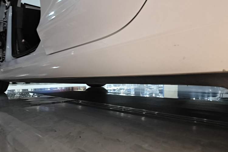 Used Tesla Model 3 2021 Standard Range Rear-Drive Upgraded Version Left Side Sill