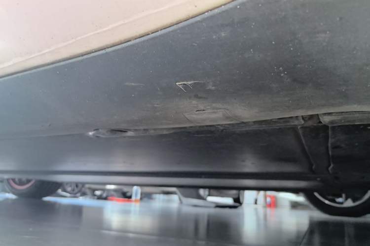 Used Tesla Model 3 2021 Standard Range Rear-Drive Upgraded Version Left Side Sill