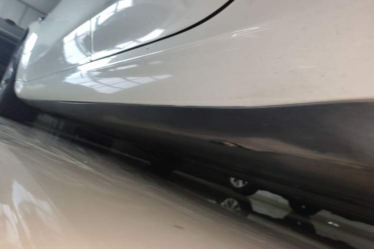 Used Tesla Model 3 2021 Standard Range Rear-Wheel Drive Upgraded Version 3D6 Left Side Sill