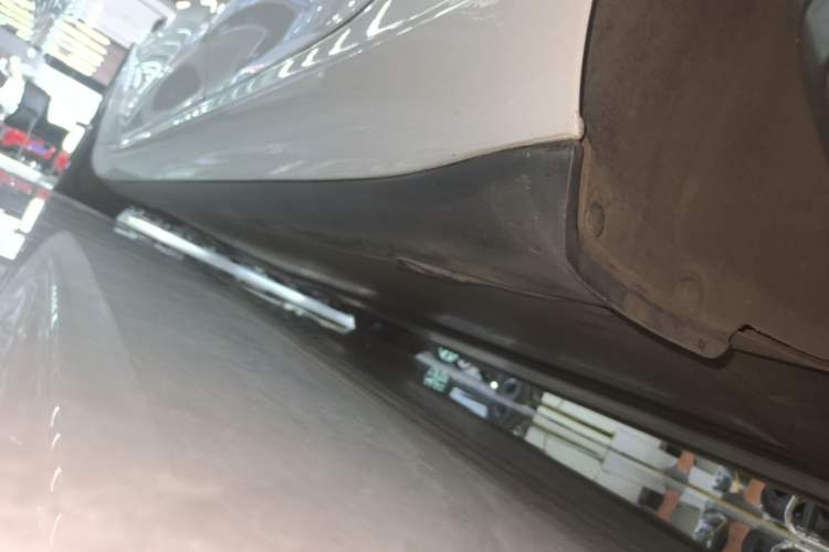 Used Tesla Model 3 2021 Standard Range Rear-Wheel Drive Upgraded Version 3D6 Left Side Sill