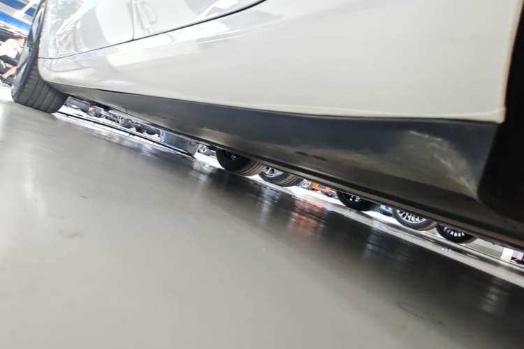 Used Tesla Model 3 2021 Standard Range Rear-Wheel Drive Upgraded Version 3D6 Left Side Sill