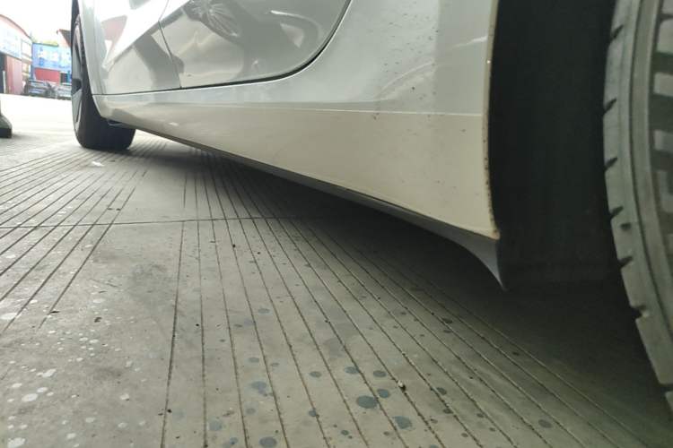 Used Tesla Model 3 2021 Revised Version Standard Range Rear-Wheel Drive Upgraded Edition 3D1 Left Side Sill