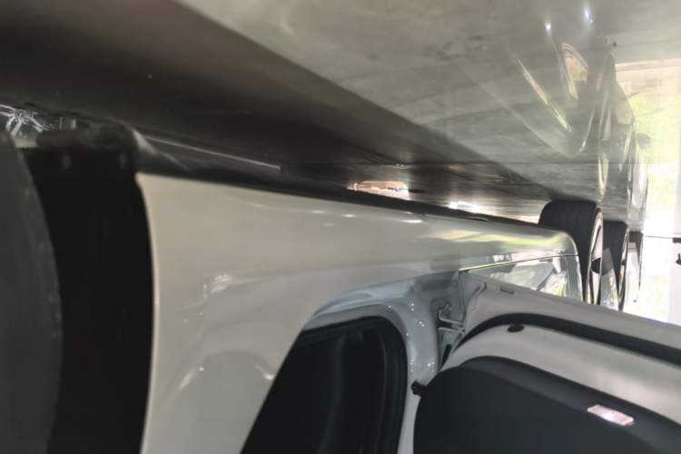 Used Tesla Model 3 2021 Standard Range Rear-Drive Upgraded Version Left Side Sill