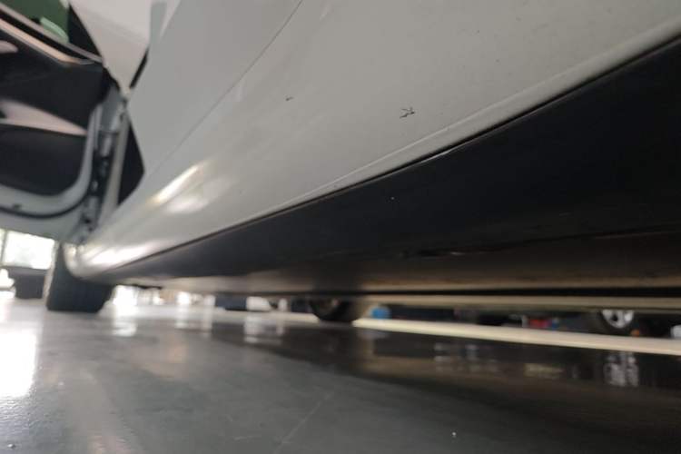 Used Tesla Model 3 2021 Standard Range Rear-Drive Upgraded Version Left Side Sill