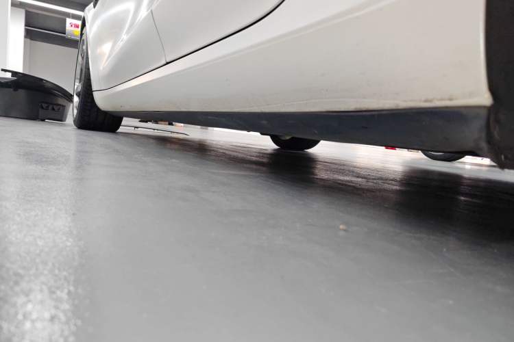 Used Tesla Model 3 2021 Revised Version II – Performance High-Performance All-Wheel-Drive Edition Left Side Sill