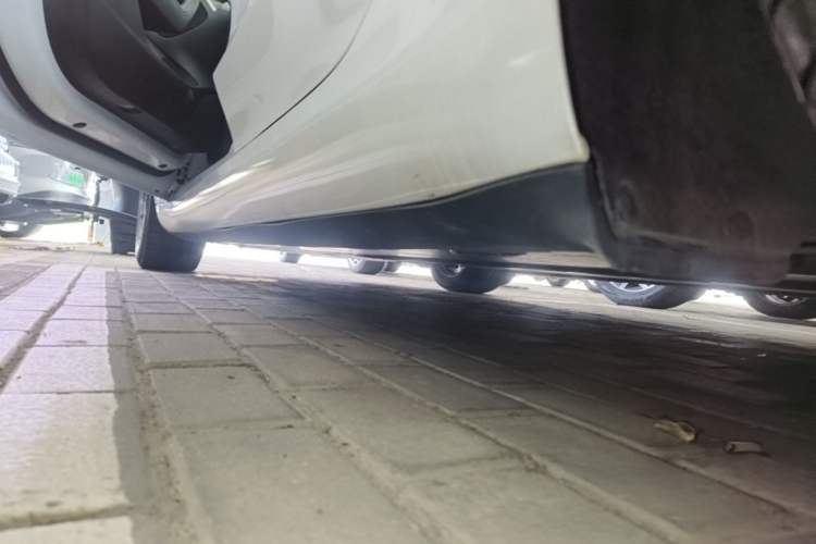 Used Tesla Model 3 2021 Standard Range Rear-Drive Upgraded Version Left Side Sill