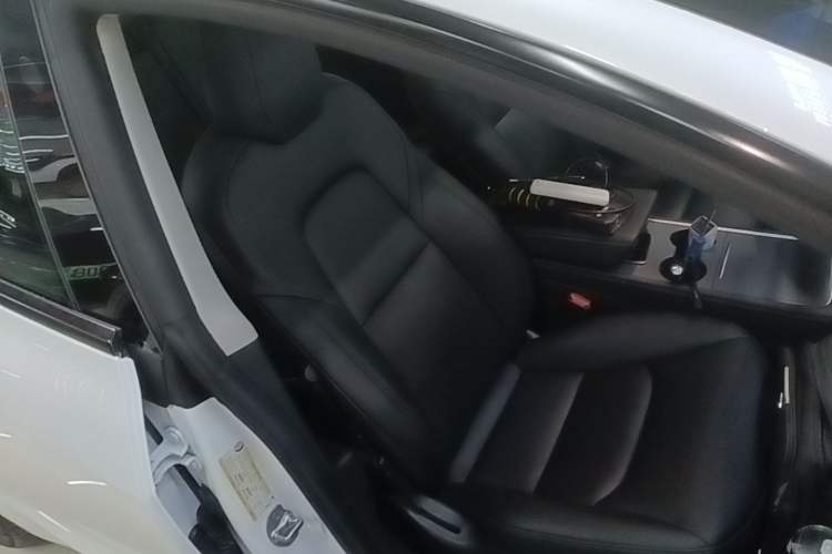 Used Tesla Model 3 2021 Standard Range Rear-Drive Upgraded Version Right Front Seat