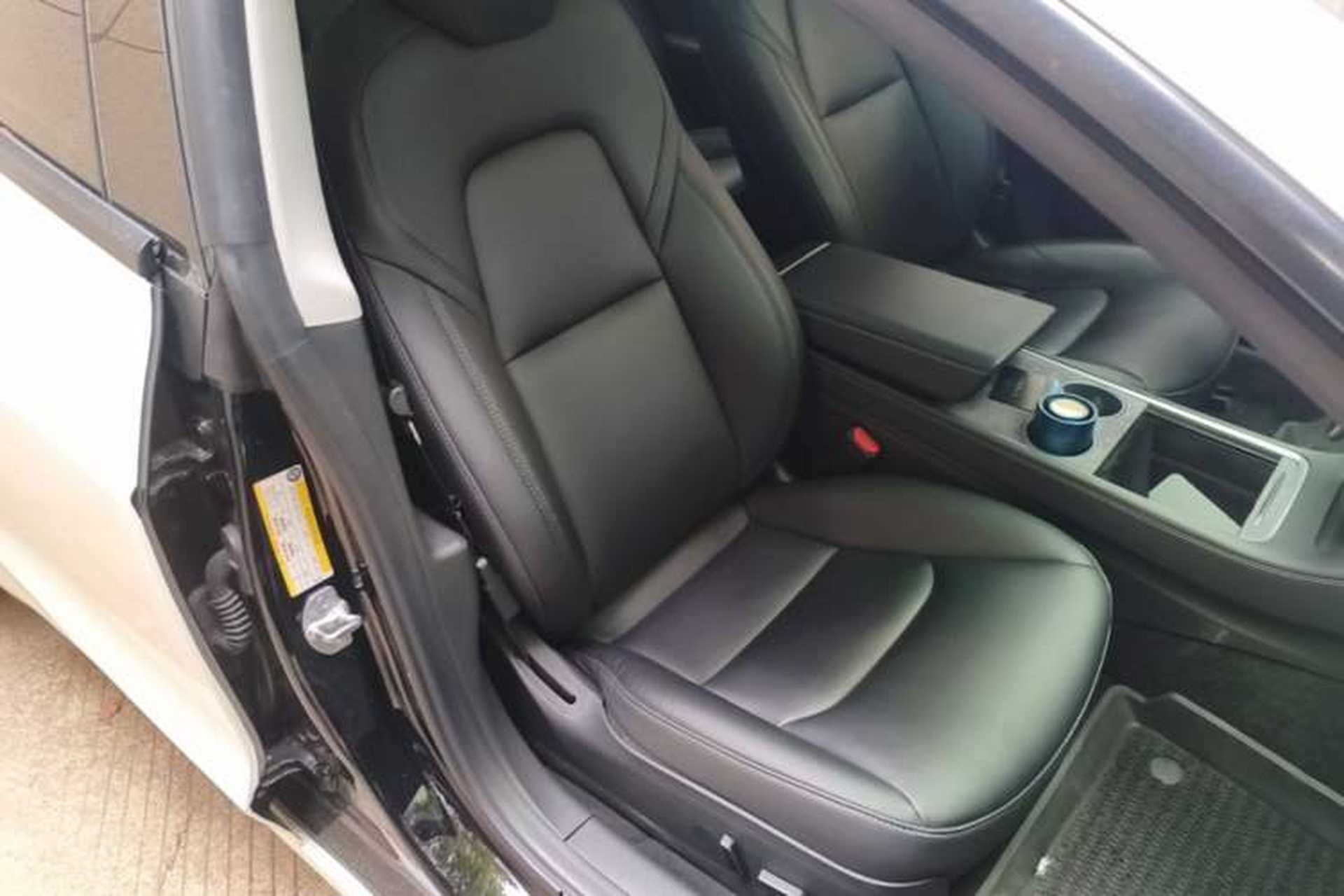Used Tesla Model 3 2021 Revised Version II – Performance High-Performance All-Wheel-Drive Edition Right Front Seat