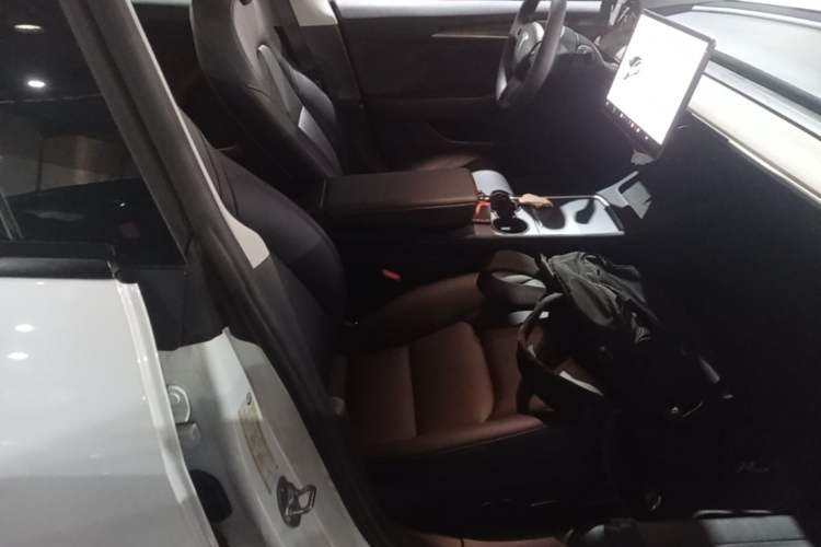Used Tesla Model 3 2021 Standard Range Rear-Drive Upgraded Version Right Front Seat