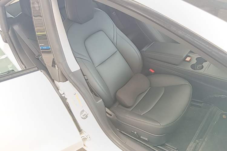 Used Tesla Model 3 2021 Standard Range Rear-Drive Upgraded Version Right Front Seat