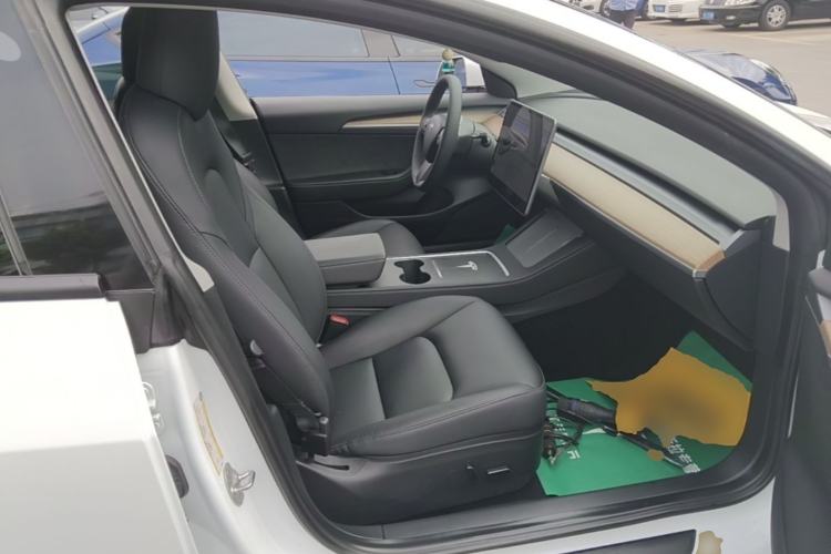 Used Tesla Model 3 2021 Performance High-Performance All-Wheel-Drive Version 3D6 Right Front Seat