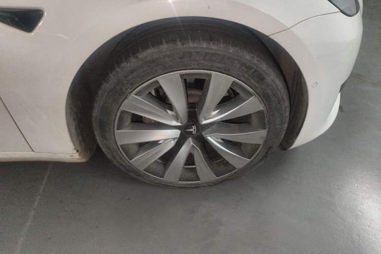 Used Tesla Model 3 2021 Standard Range Rear-Wheel Drive Upgraded Version 3D6 Right Front Wheel Hub