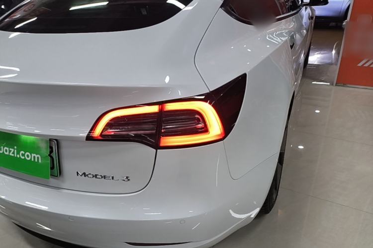 Used Tesla Model 3 2021 Standard Range Rear-Drive Upgraded Version Right Rear Taillight