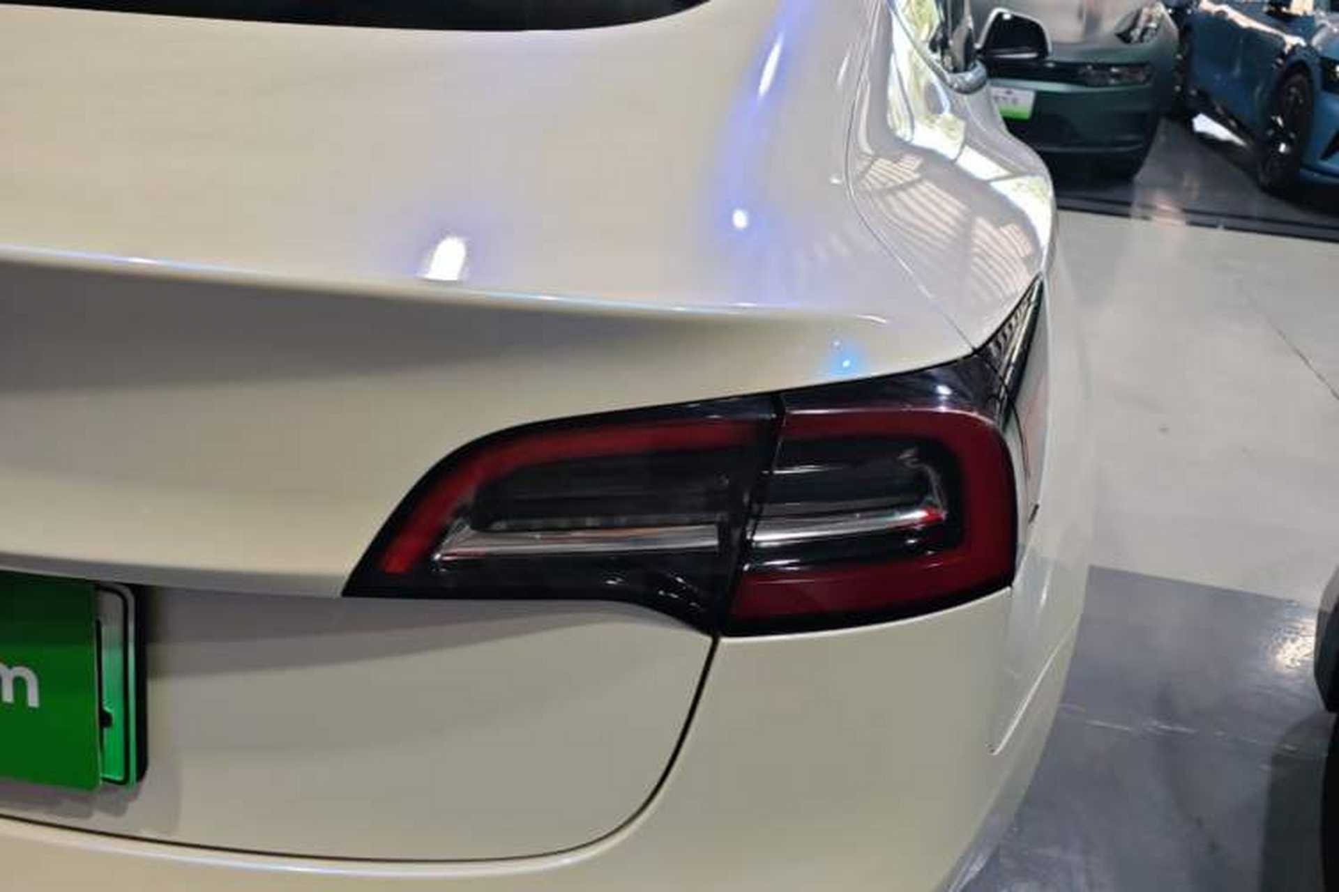 Used Tesla Model 3 2021 Standard Range Rear-Wheel Drive Upgraded Version 3D6 Right Rear Taillight