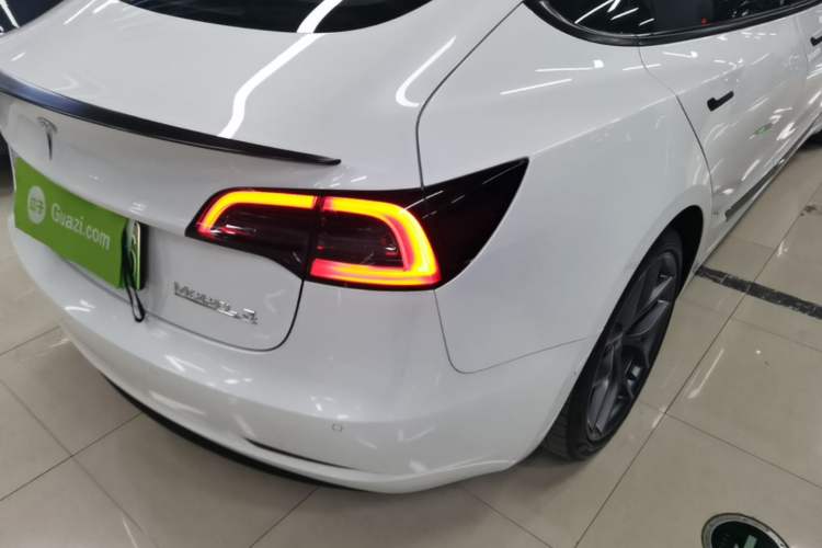 Used Tesla Model 3 2021 Performance High-Performance All-Wheel-Drive Version Right Rear Taillight