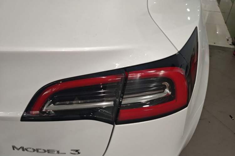 Used Tesla Model 3 2021 Standard Range Rear-Drive Upgraded Version Right Rear Taillight