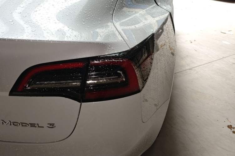 Used Tesla Model 3 2021 Standard Range Rear-Drive Upgraded Version Right Rear Taillight