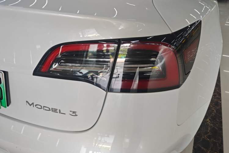 Used Tesla Model 3 2021 Standard Range Rear-Wheel Drive Upgraded Version 3D6 Right Rear Taillight
