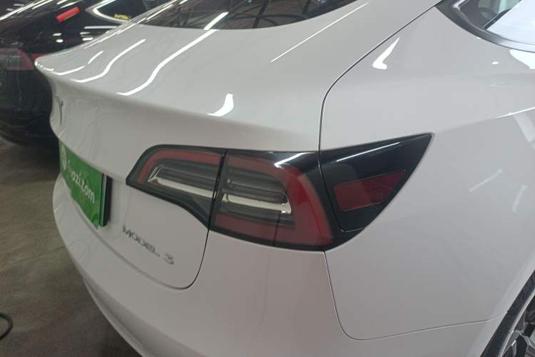 Used Tesla Model 3 2021 Standard Range Rear-Wheel Drive Upgraded Version 3D6 Right Rear Taillight