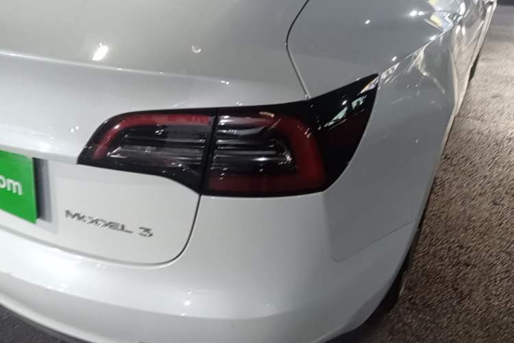 Used Tesla Model 3 2021 Standard Range Rear-Drive Upgraded Version Right Rear Taillight