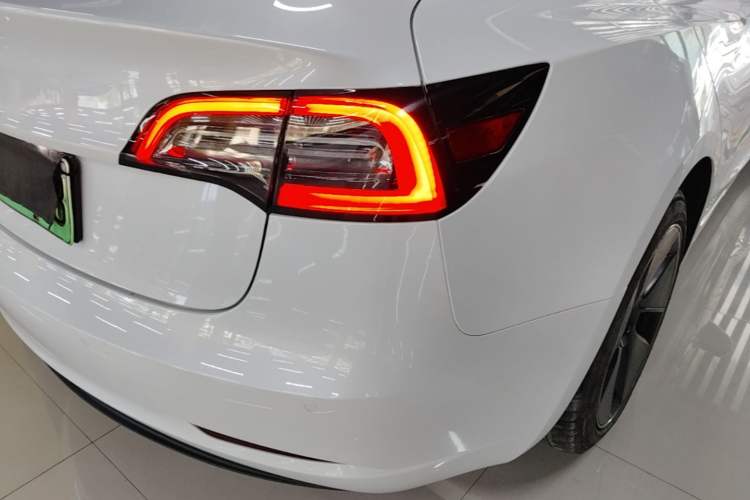 Used Tesla Model 3 2021 Standard Range Rear-Drive Upgraded Version Right Rear Taillight