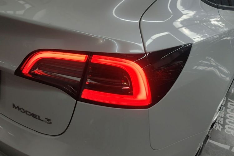 Used Tesla Model 3 2021 Standard Range Rear-Drive Upgraded Version Right Rear Taillight