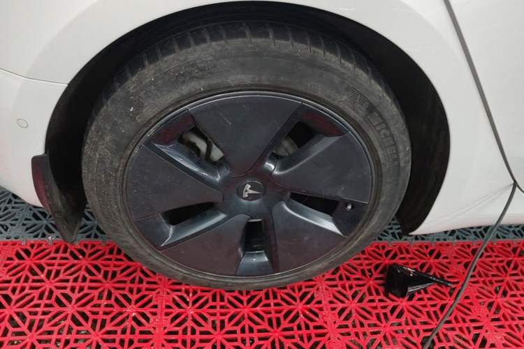 Used Tesla Model 3 2021 Revised Version Standard Range Rear-Wheel Drive Upgraded Edition 3D1 Right Rear Wheel Hub