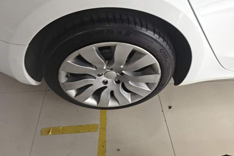 Used Tesla Model 3 2021 Standard Range Rear-Wheel Drive Upgraded Version 3D6 Right Rear Wheel Hub