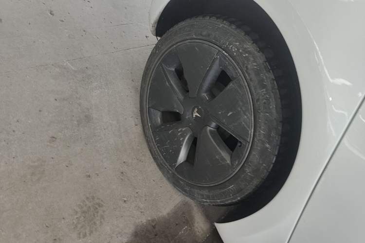 Used Tesla Model 3 2021 Standard Range Rear-Drive Upgraded Version Right Rear Wheel Hub