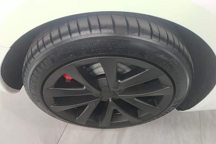 Used Tesla Model 3 2021 Revised Version Standard Range Rear-Wheel Drive Upgraded Edition 3D1 Right Rear Wheel Hub