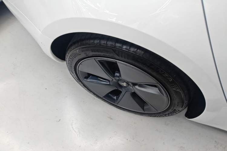Used Tesla Model 3 2021 Revised Version Standard Range Rear-Wheel Drive Upgraded Edition 3D1 Right Rear Wheel Hub