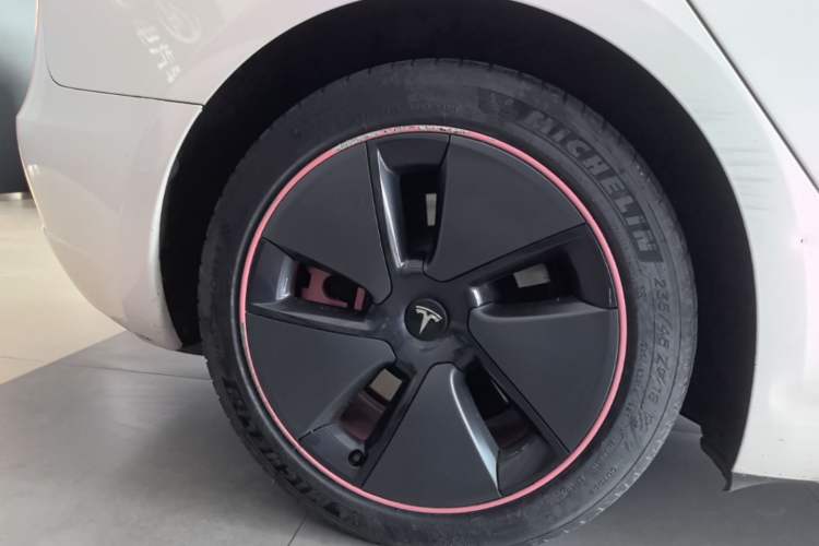Used Tesla Model 3 2021 Standard Range Rear-Drive Upgraded Version Right Rear Wheel Hub