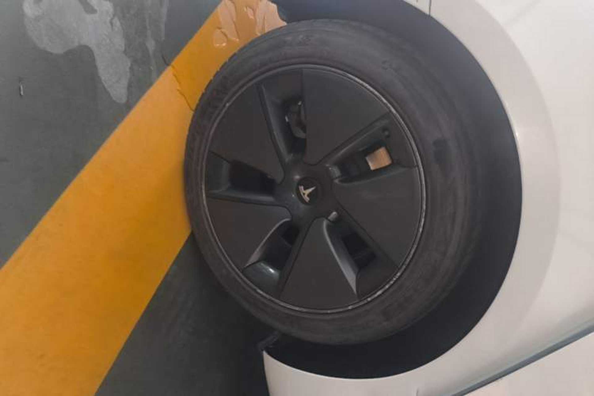 Used Tesla Model 3 2021 Standard Range Rear-Wheel Drive Upgraded Version 3D6 Right Rear Wheel Hub