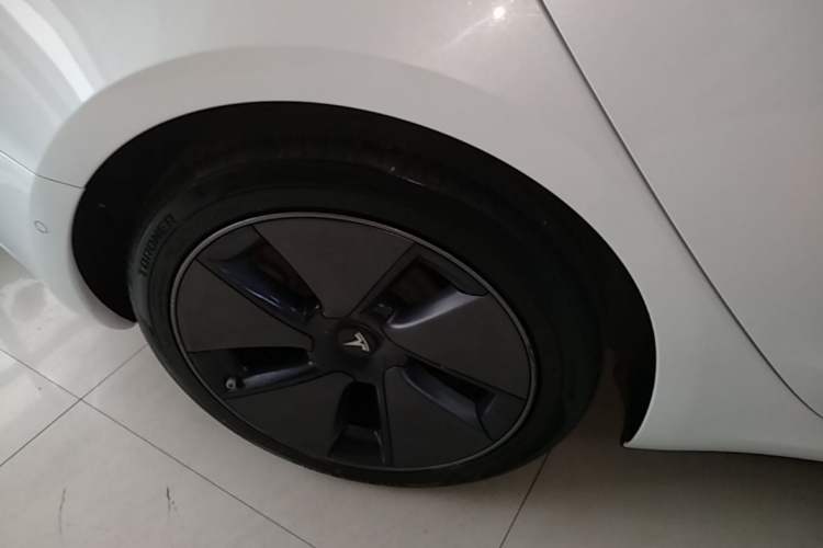 Used Tesla Model 3 2021 Standard Range Rear-Wheel Drive Upgraded Version 3D6 Right Rear Wheel Hub