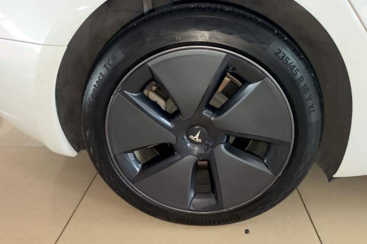 Used Tesla Model 3 2021 Revised Version Standard Range Rear-Wheel Drive Upgraded Edition 3D1 Right Rear Wheel Hub