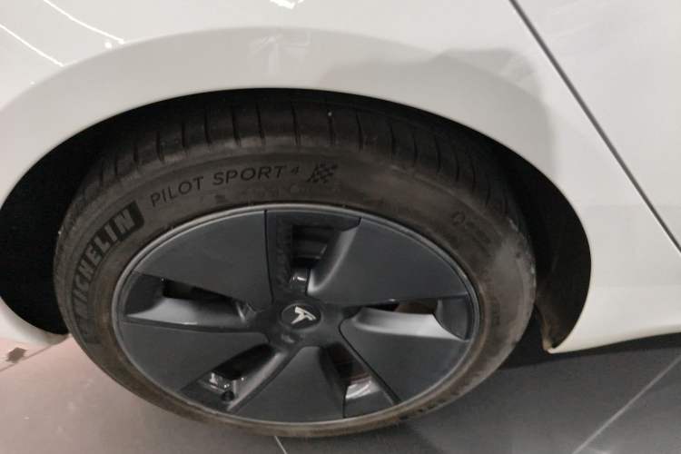Used Tesla Model 3 2021 Revised Version Standard Range Rear-Wheel Drive Upgraded Edition 3D1 Right Rear Wheel Hub