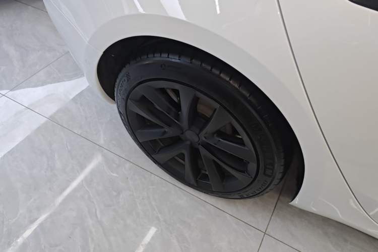 Used Tesla Model 3 2021 Revised Version Standard Range Rear-Wheel Drive Upgraded Edition 3D1 Right Rear Wheel Hub