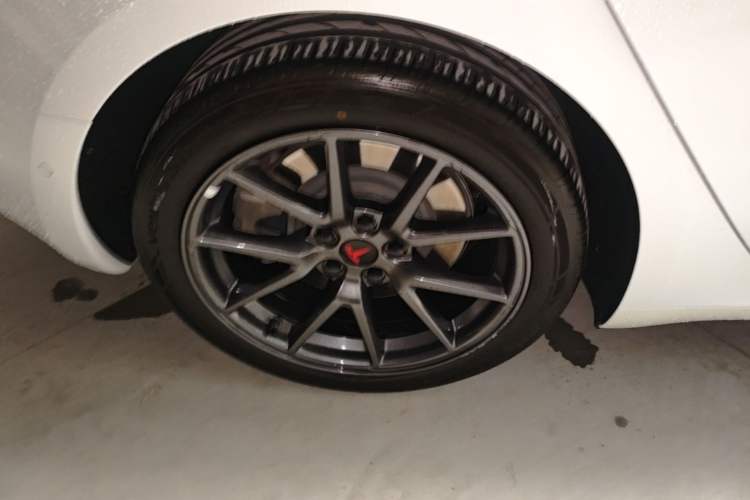 Used Tesla Model 3 2021 Standard Range Rear-Drive Upgraded Version Right Rear Wheel Hub