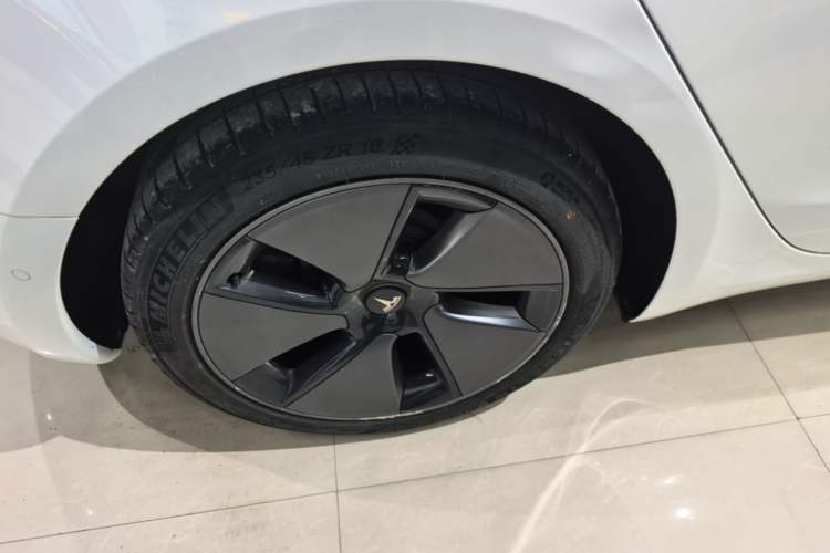 Used Tesla Model 3 2021 Standard Range Rear-Drive Upgraded Version Right Rear Wheel Hub