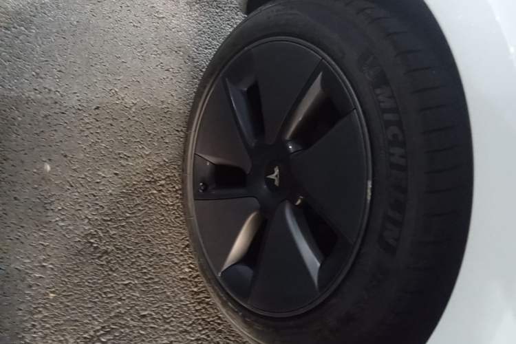 Used Tesla Model 3 2021 Standard Range Rear-Drive Upgraded Version Right Rear Wheel Hub
