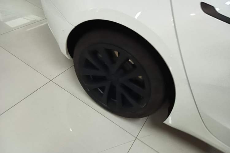 Used Tesla Model 3 2021 Revised Version Standard Range Rear-Wheel Drive Upgraded Edition 3D1 Right Rear Wheel Hub