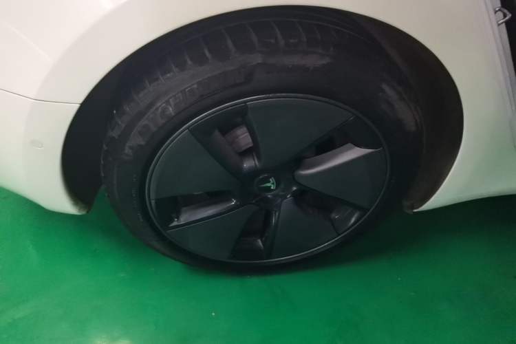 Used Tesla Model 3 2021 Standard Range Rear-Wheel Drive Upgraded Version 3D6 Right Rear Wheel Hub