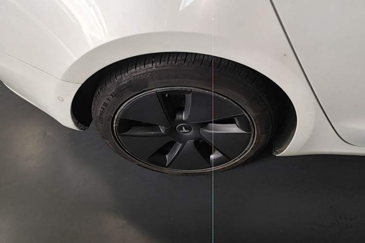 Used Tesla Model 3 2021 Standard Range Rear-Drive Upgraded Version Right Rear Wheel Hub