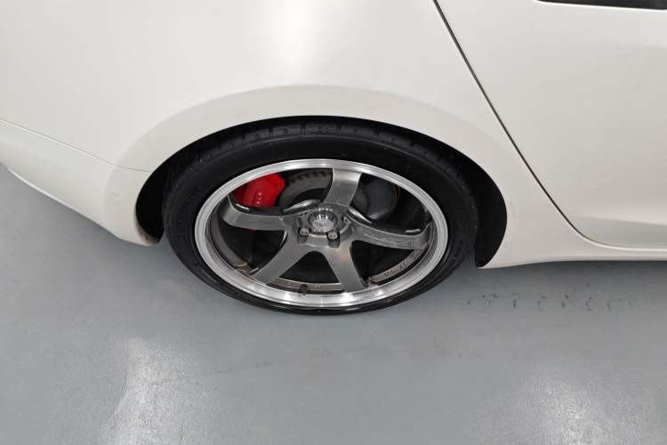 Used Tesla Model 3 2021 Revised Version II – Performance High-Performance All-Wheel-Drive Edition Right Rear Wheel Hub