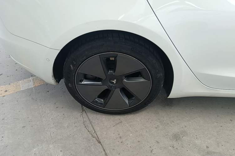 Used Tesla Model 3 2021 Standard Range Rear-Drive Upgraded Version Right Rear Wheel Hub
